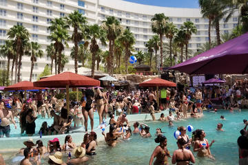 Las Vegas Pool Party Crawl