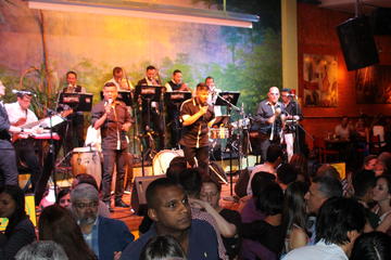 Bogota Salsa Tour Including Dance Lesson