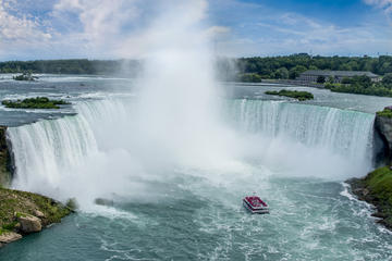 Niagara Falls Day Tour with Hop on Hop off Toronto City Tour