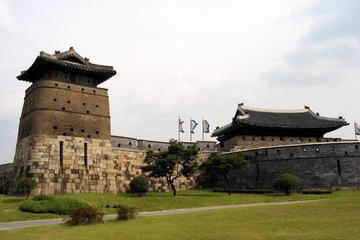 Day Trip to Korean Folk Village and Suwon Hwaseong