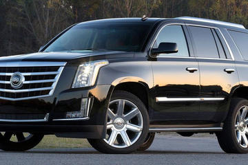 Private Departure Transfer: Banff to Calgary International Airport