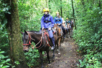Horseback Riding at 100% Aventura Park