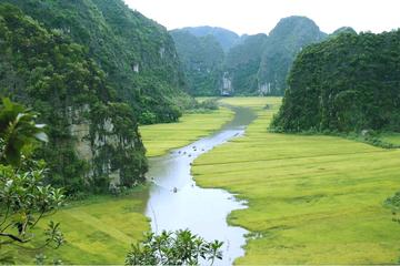 Full-Day Hoa Lu and Tam Coc Discovery Tour from Hanoi