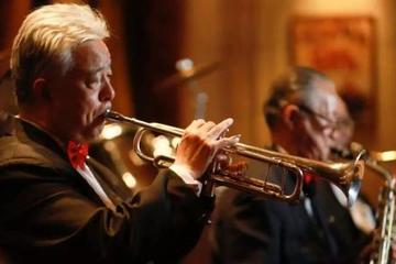 Shanghai Bund Jazz Night with Optional VIP Class River Cruise