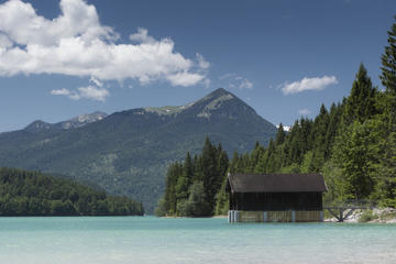 Small-Group eBike Day Tour to the Garmisch Alps and Munich Uplands from Munich Including Picnic Lunch