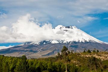 2-Day Andes Tour from Quito with Avenue of the Volcanoes Train Ride