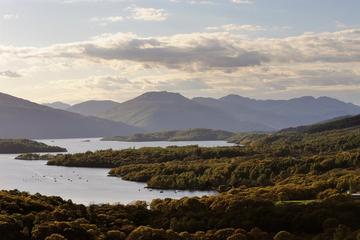 Lochs, Stirling Castle, and Whisky Day Trip from Edinburgh