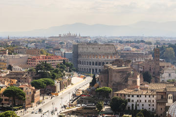 Rome: Spanish Steps to the Colosseum Itinerary and Meet-up with a Local Host