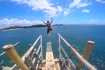 Island hopping with lunch: Explore Boracay's best islands and beaches