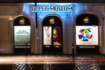 Apple Museum in Prague Entrance Ticket