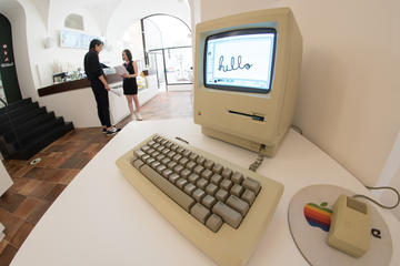iFriday & iWeekend at Apple Museum: Discount PASS