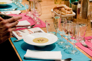 Small-Group Food Tasting with Wine Pairings in Paris