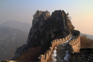 Private Day Tour: Xiangshuihu Great Wall Scenic Area including Local Train Experience