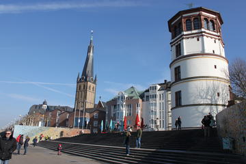 Top 10 attractions  walking tour of Dusseldorf