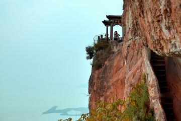 1-Day Private Tour of Kunming Highlights including Dian Lake