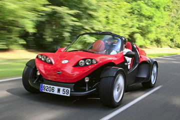 Moorea F16 Sport Roadster Rental