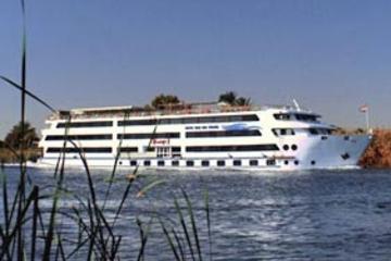4-Day Nile River Cruise from Aswan to Luxor with Optional Private Guide