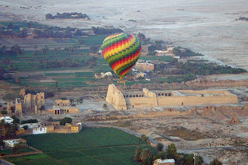 Hot Air Balloon Flight Over Luxor West Bank and Nile River