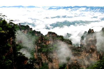 Private Tour of Zhangjiajie National Park with Lunch