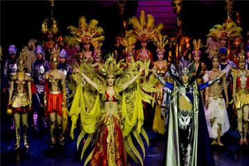 Small group tour to enjoy impressive Golden Mask Dynasty Show