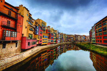 VIP Small Group Guided Tour: Girona and Costa Brava with Lunch