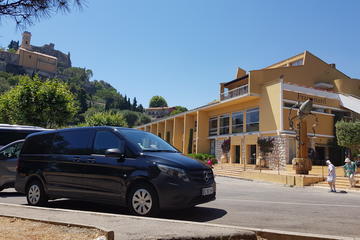 Private transfer from Marseille Airport to Avignon