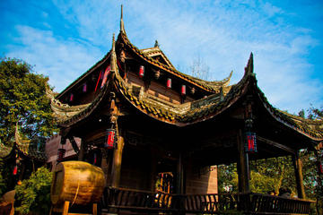 From Chengdu: Giant Pandas And Huanglongxi Ancient Town In One Day