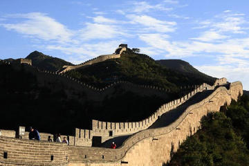 Mutianyu Great Wall Private Tour with Roast Duck Dinner and Evening Show