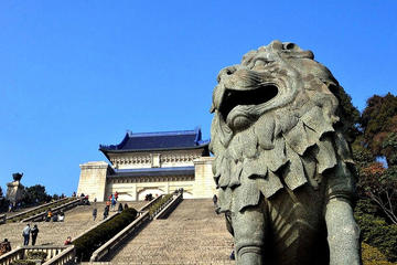 Private Day Tour: Nanjing City Highlights with Hotel or Railway Station Transfer