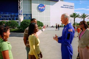 Kennedy Space Center Deluxe Experience: Lunch with an Astronaut and Up-Close Tour