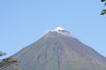 Full Day Volcano and Hot Springs Tour from Guanacaste