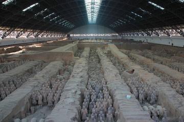One day tour of Terracotta Warriors and Horses Museum and Hanyangling Mausoleum Underground Museum