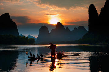 Yangshuo Cormorant Fishing and Xingping Ancient Town Tour