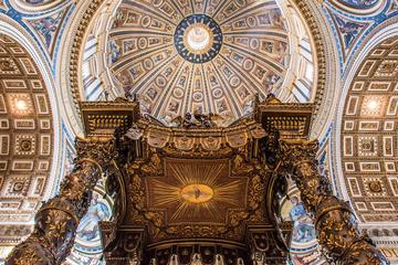 In-Depth Vatican Tour with Sistine Chapel and St Peter's Basilica