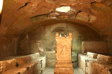 Underground Rome And Catacombs Tour with Basilica of San Clemente
