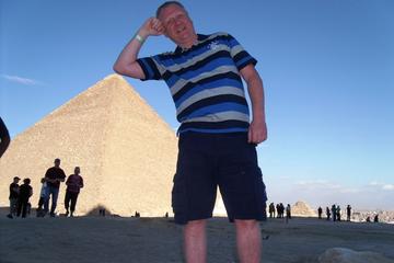 Cairo by plane from Safaga port one day private trip