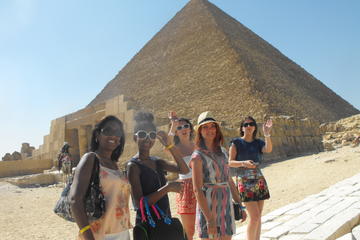 Giza Pyramids and Sphinx Private Half Day Trip