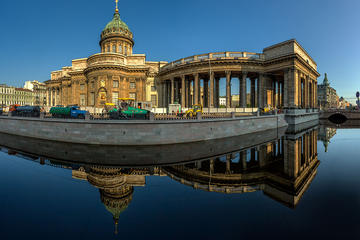 St Petersburg 2 Day Mini-Group Tour Introducing All Highlights of the City And Its Suburbs
