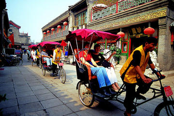 Hutong Rickshaw Tour with Xiushui Silk Market Bargining tour