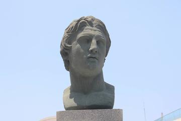 12 hours day tours to Alexandria catacomb tomb popmy's pillar castle of Quitbay on Mediterranean sea