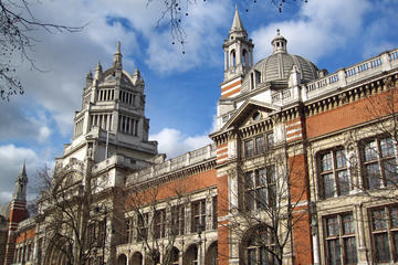 The Royal Victoria & Albert Museum: The World Greatest Collection of Arts and Crafts