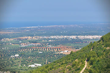 Puglia Introductory Tour with Aperitif and Typical Dinner in the Countryside