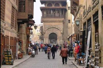 Day tour to El Moez Street, Old Mosques Al Azhar Park and Khan EL Khalili Bazaar