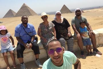 Day trip to great pyramids Sphinx Egyptian Museum and Old Cairo