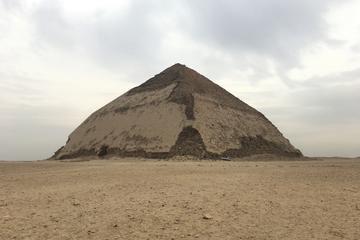 Full day tour to Giza Pyramids, Sakkara & Dahshur with private guide
