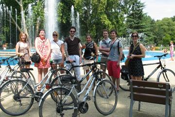 Recorrido turístico por Budapest en bicicleta con almuerzo