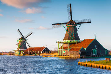 Private Excursion to Zaanse Schans and Dutch Countryside