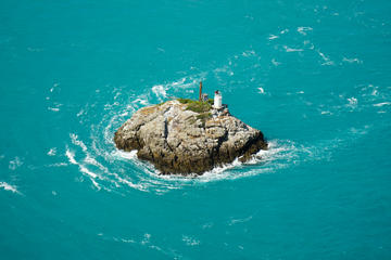 Torres Straits Islands Helicopter Tour from Horn Island Including Thursday Island and Prince of Wales Island