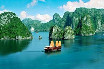 Full-Day Small Group Cruise of Halong Bay with Lunch