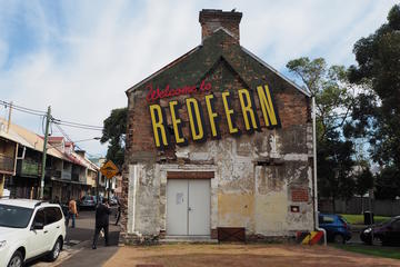 Chippendale and Redfern Walking Tour Including Coffee